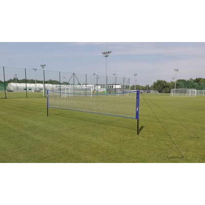 Volleyball-Set, Volleyball auf Naturrasen