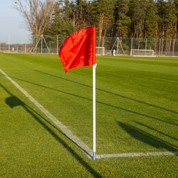 Flagi narożne na sprężynach wbijane, chorągiewki 4 sztuki
