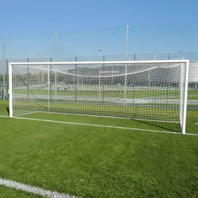 Bramka aluminiowa senior 7,32 x 2,44 m mocowana w tulejach