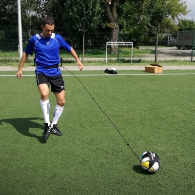 Mingea de antrenament Skill Ball – dispozitiv de antrenament pentru fotbal