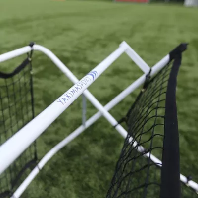 Yakimasport Rebounder Soccer Wave – trener, trening