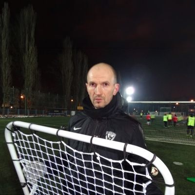 Ručný rebounder MINI Yakimasport – futbalový tréningový nástroj