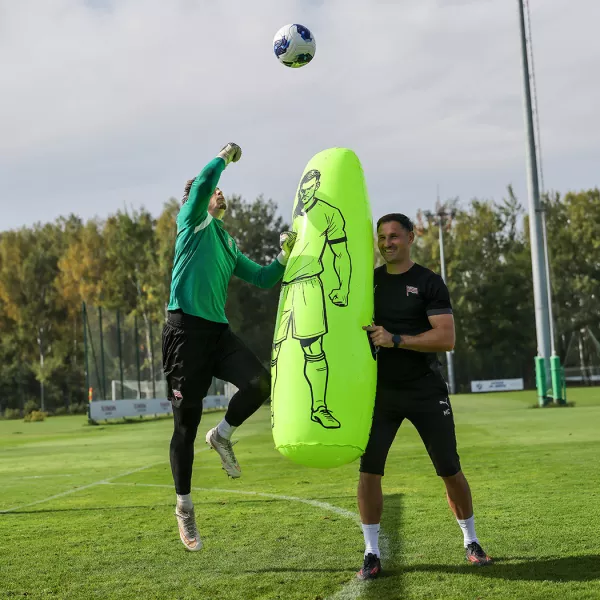„Contact“ pripučiama futbolo siena, 160 cm