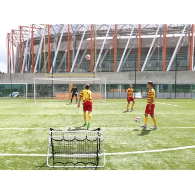 Futbalová vlna, odrazová doska, odrazová stena