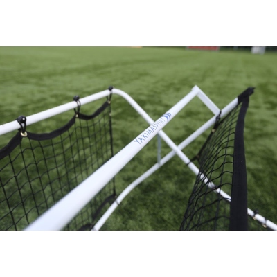 Val de fotbal, rebounder, perete de sărituri